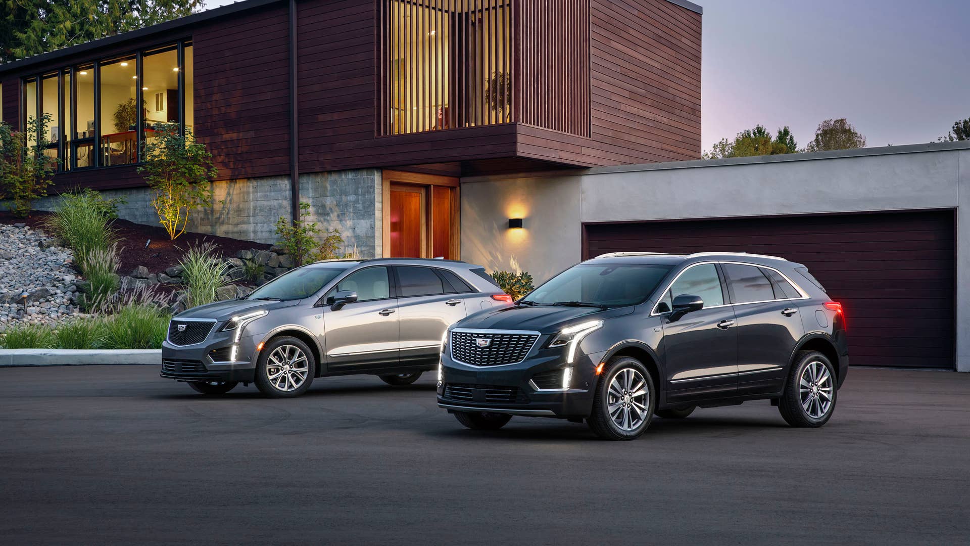 2020 Cadillac XT5 Sport and Premium Luxury
