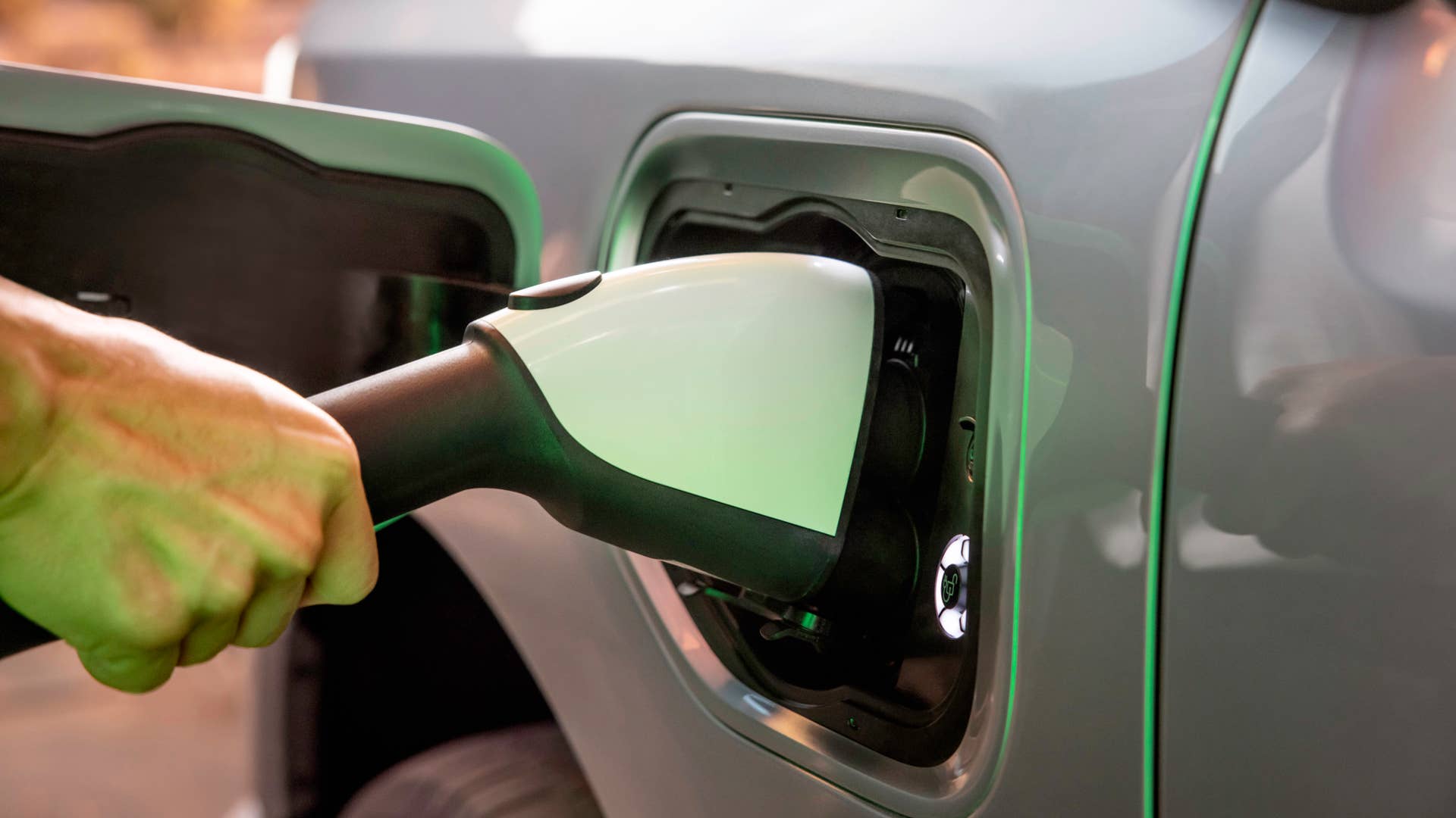 F-150 Lightning offers two battery options: a standard-range battery targeting 230 miles of EPA-estimated range and an extended-range battery targeting 300 miles of EPA-estimated range.  Pre-production model with available features shown. Available starting spring 2022.
