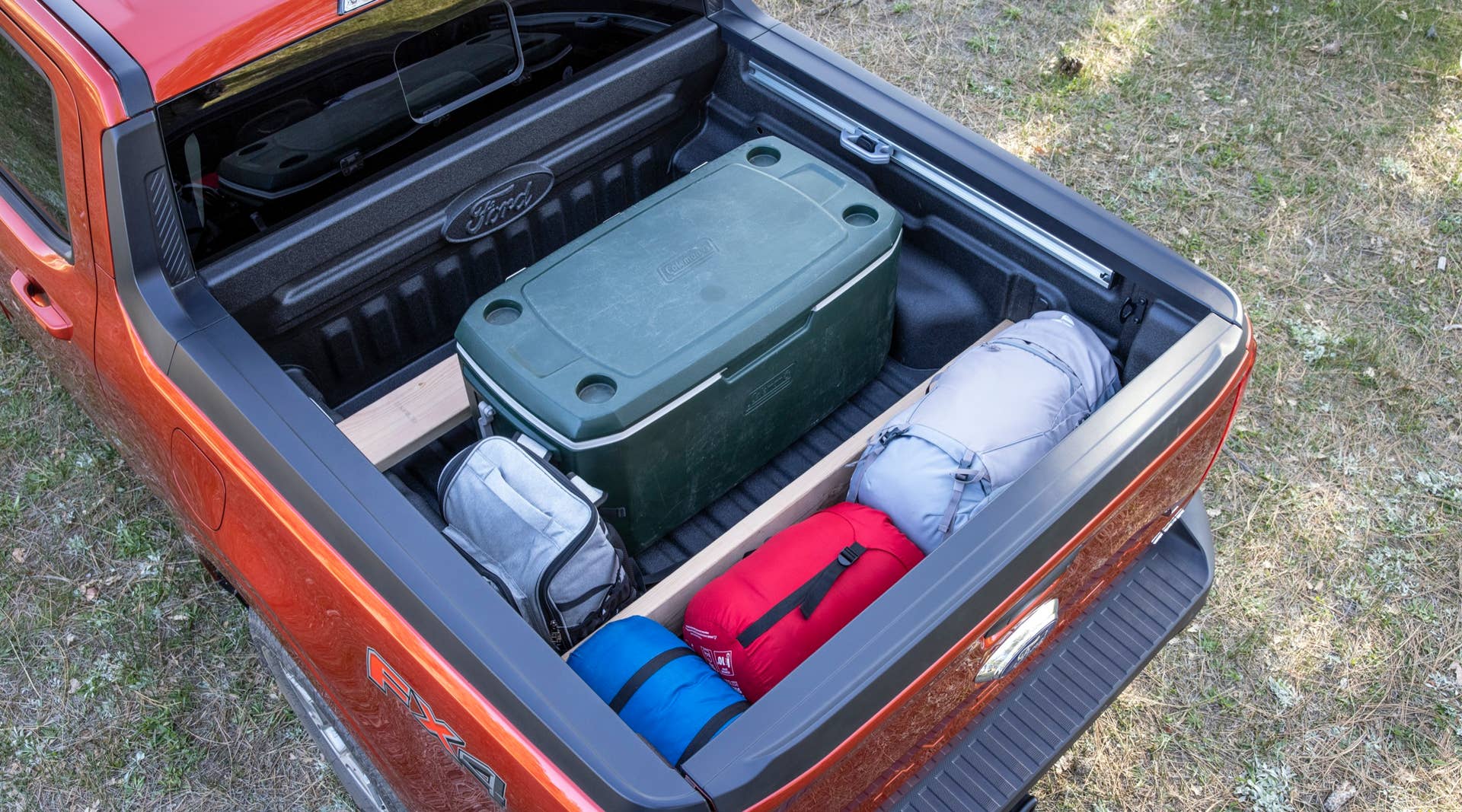2022 Ford Maverick FLEXBED™. Preproduction vehicle with optional equipment shown. Available fall 2021.