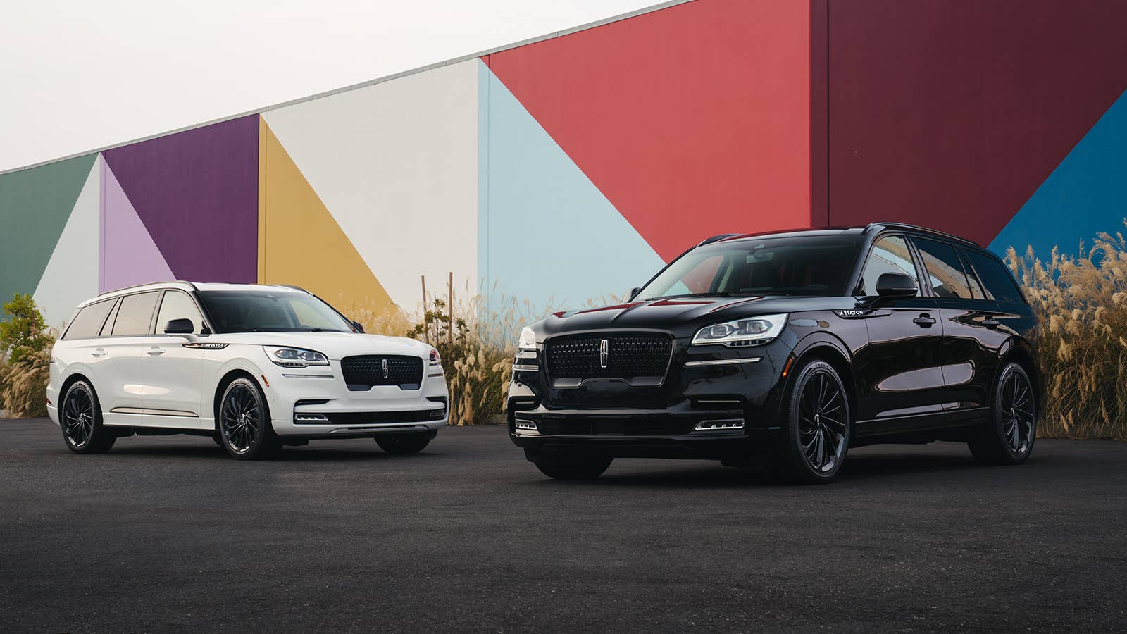 2022 Lincoln Aviator with Jet Package