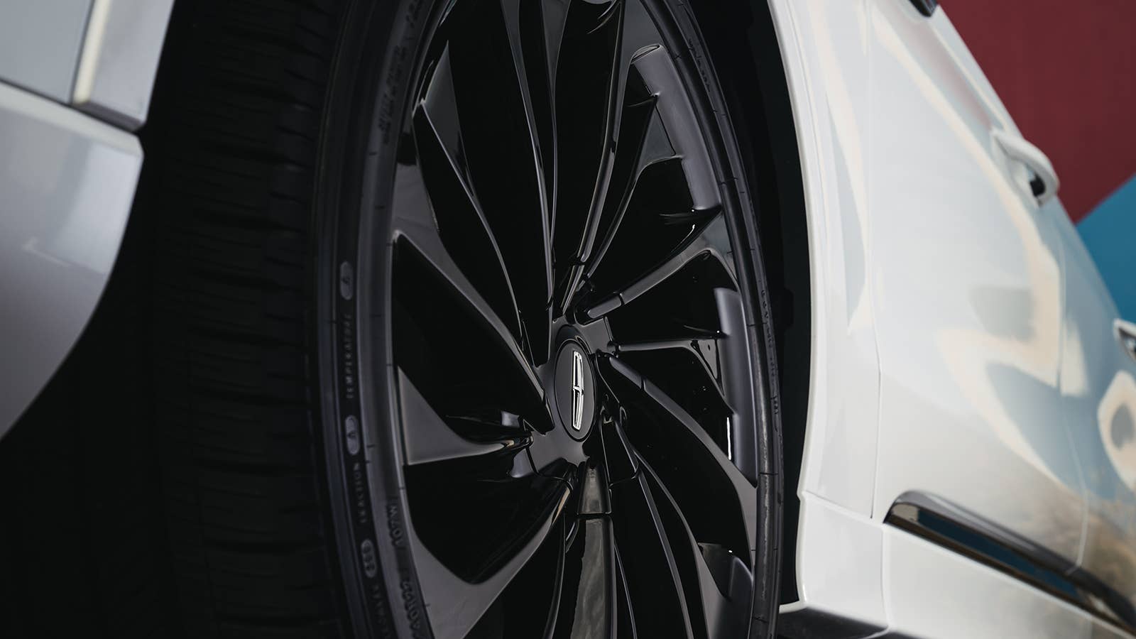 2022 Lincoln Aviator with Jet Package