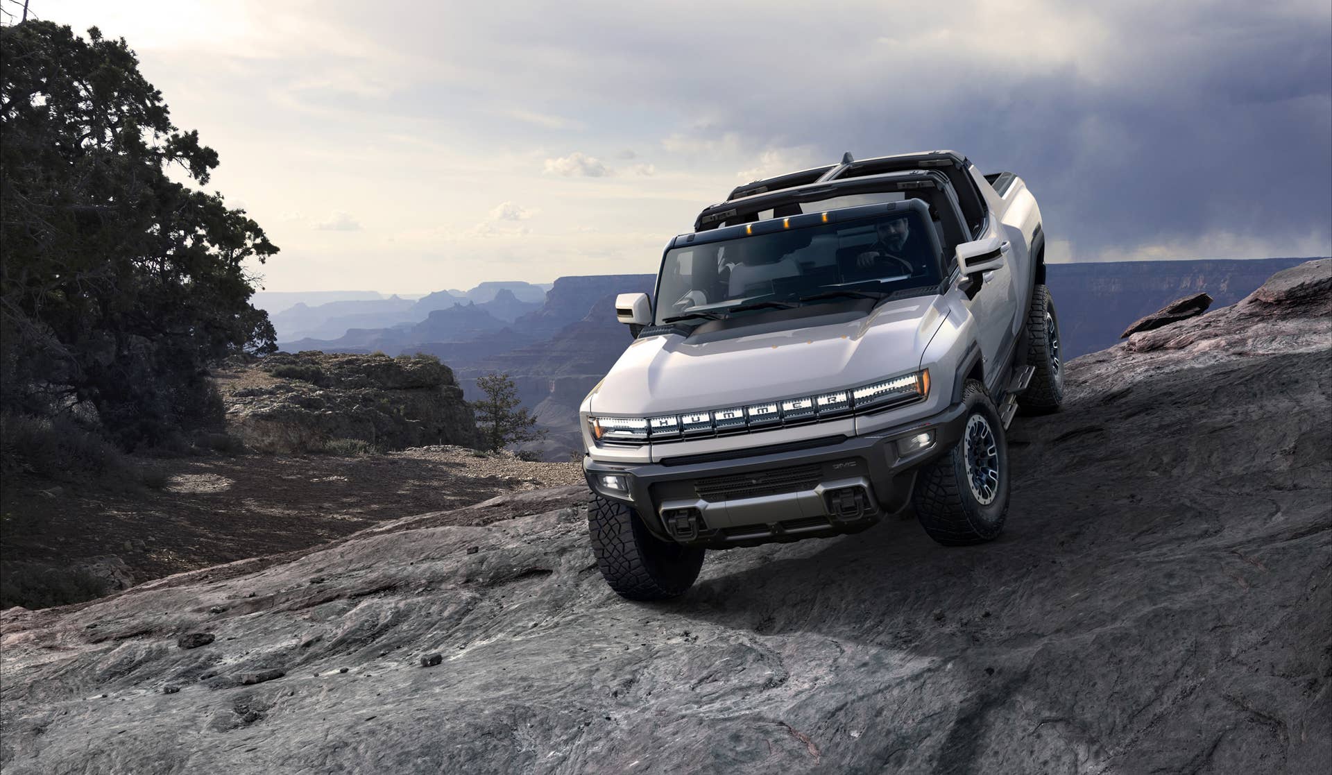 The 2022 GMC HUMMER EV is a first-of-its kind supertruck developed to forge new paths with zero emissions.