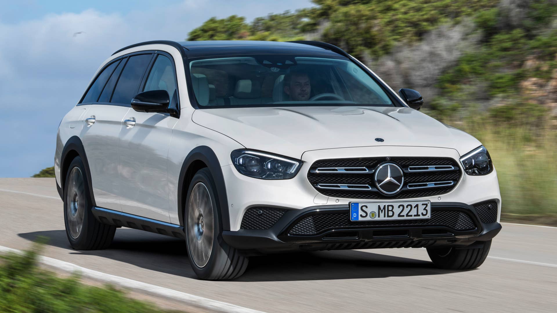 2024 Mercedes-Benz E-Class wagon hangs in there for another generation ...