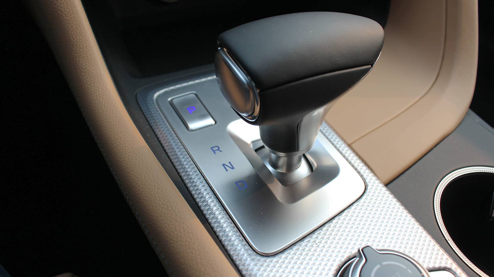 2022 Genesis G70