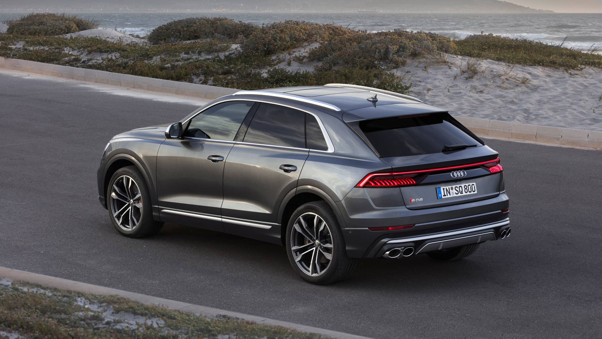 Audi SQ8 TDI in Daytona gray
