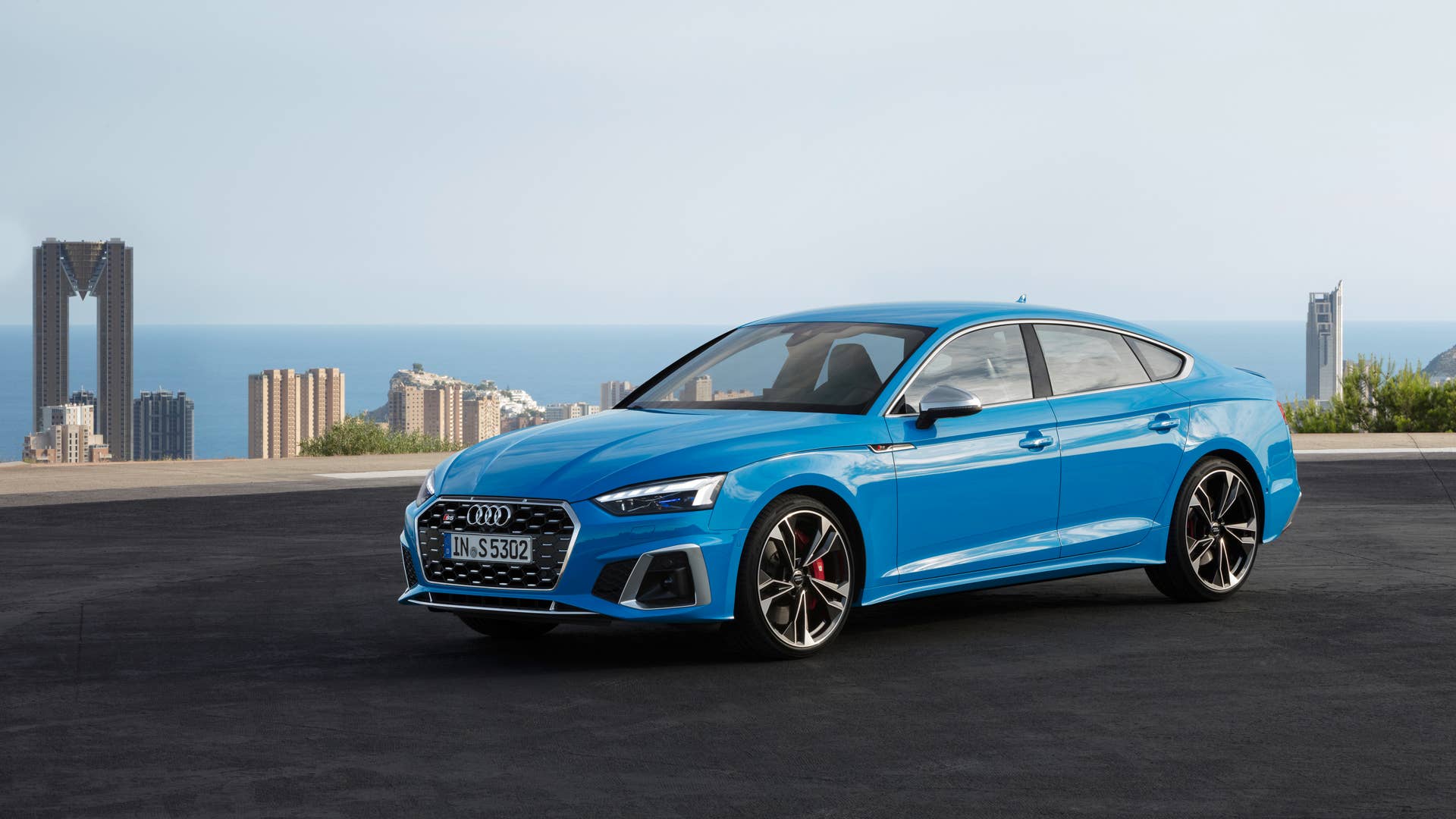 Static photo Color: Turbo blue