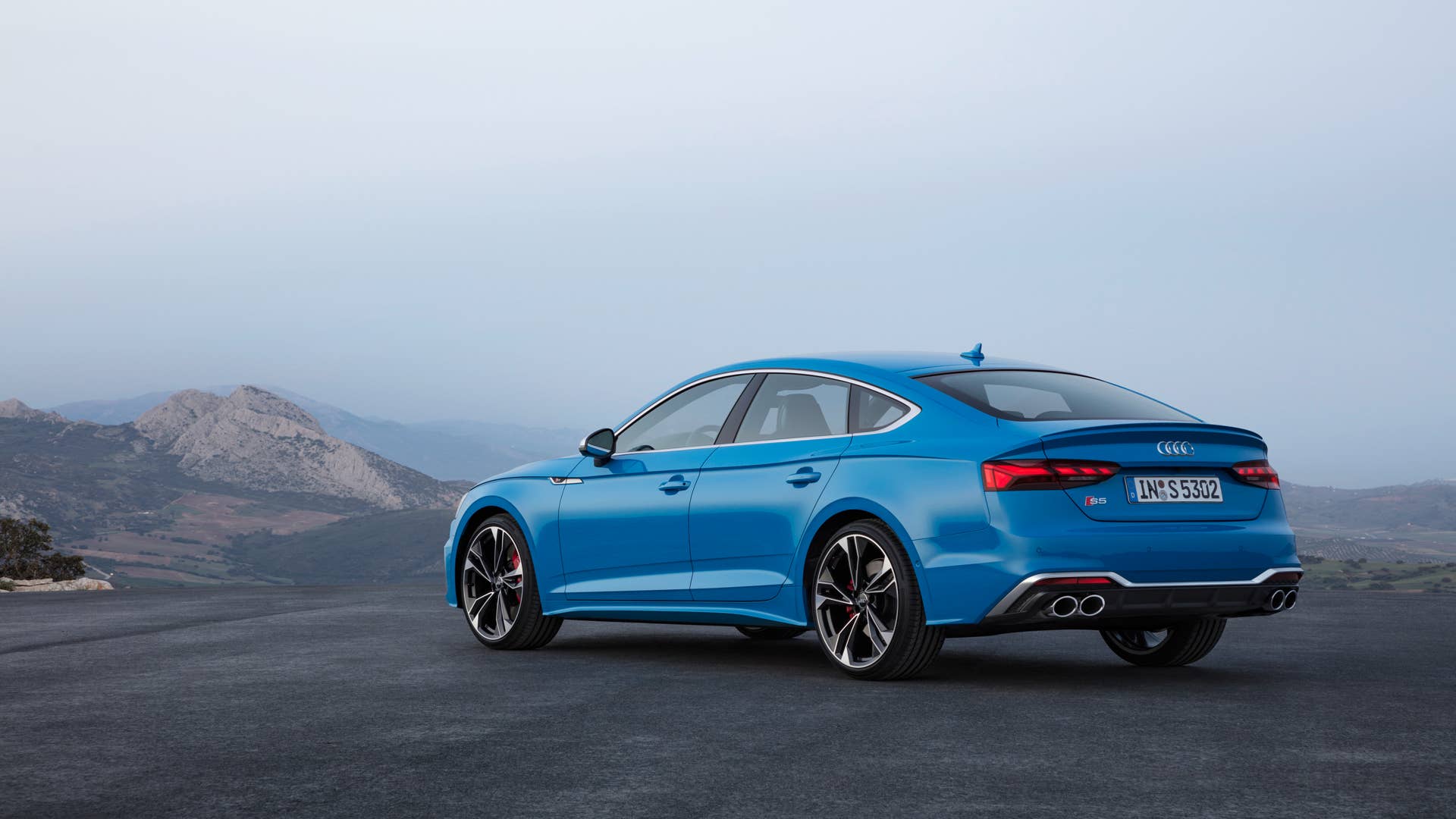 Static photo Color: Turbo blue