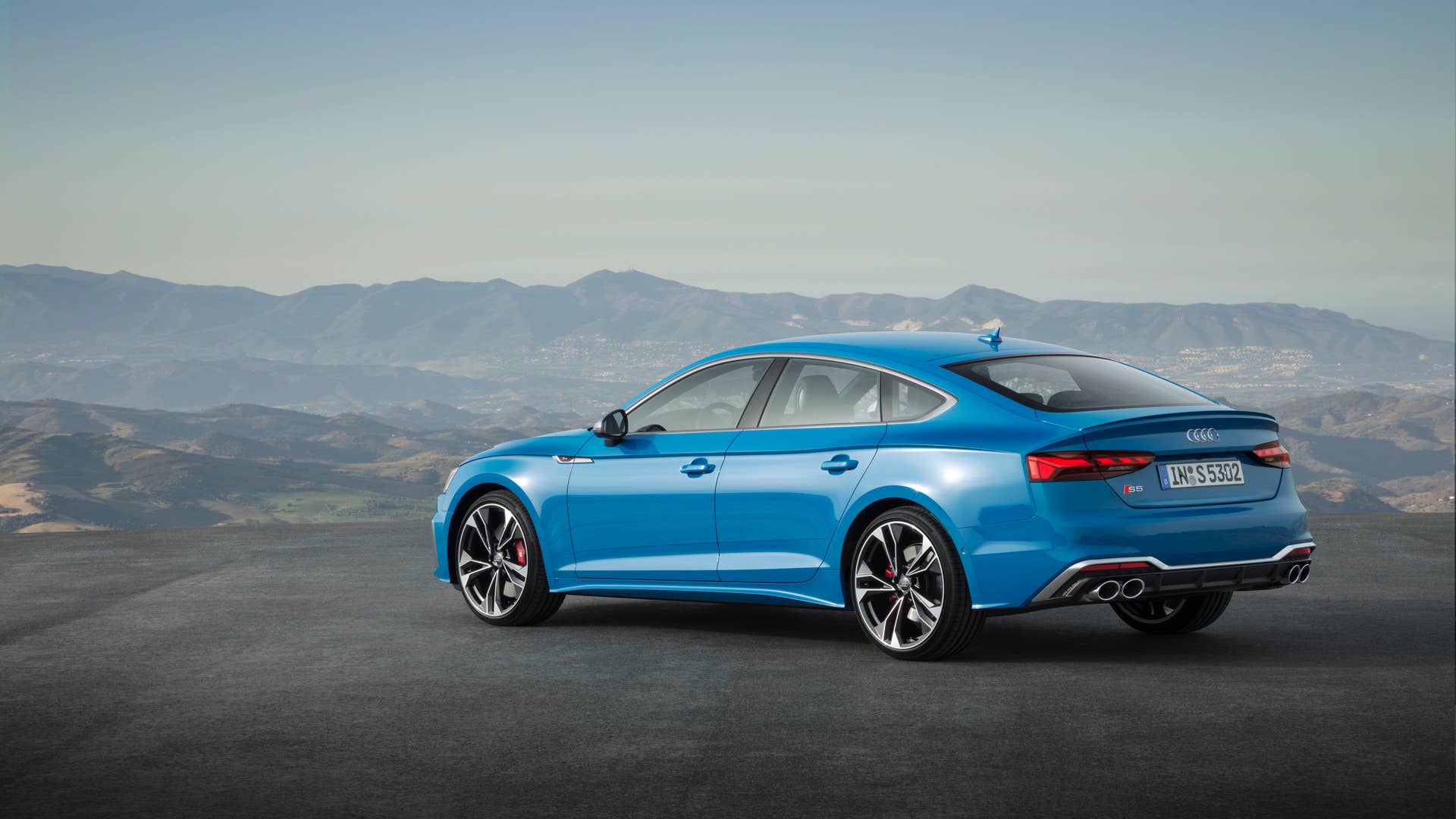 Static photo Color: Turbo blue