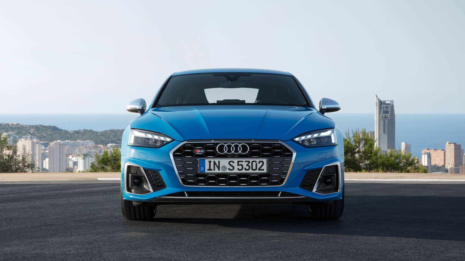 Static photo Color: Turbo blue