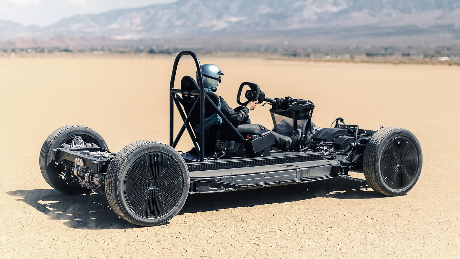 Canoo Skatekart