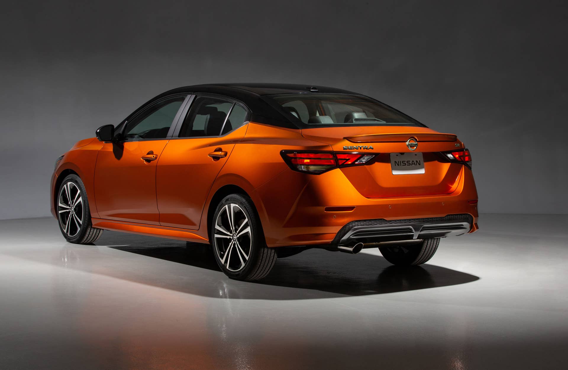 The eighth-generation Nissan Sentra is built on a new platform, with sharper looks, a more powerful 1.8-liter engine that gets better fuel economy, and a much better interior.
