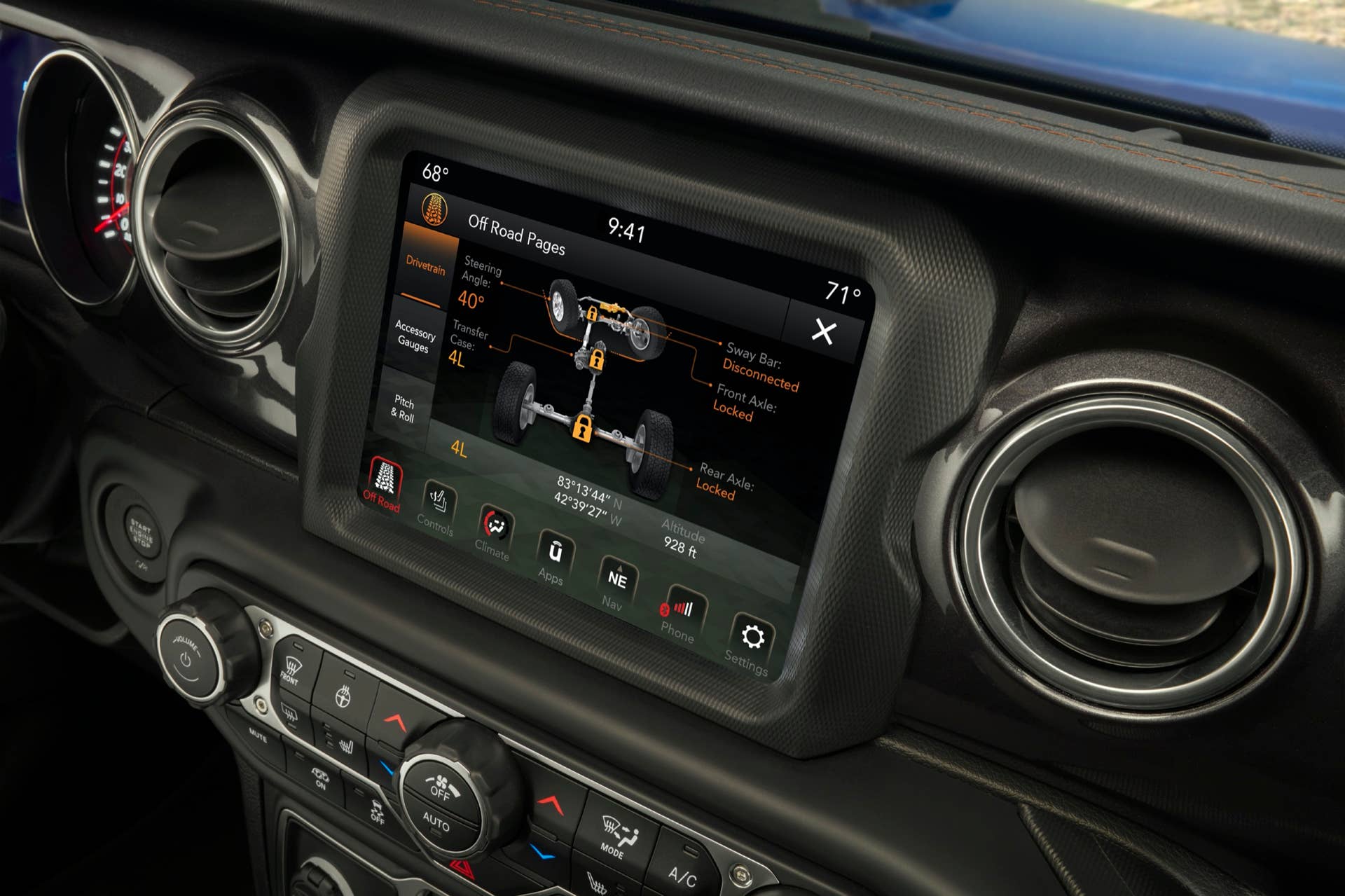 Jeep® Off-road Pages allow Wrangler Rubicon 392 owners to monitor pitch, roll, altitude, GPS coordinates, drivetrain power distribution and more.