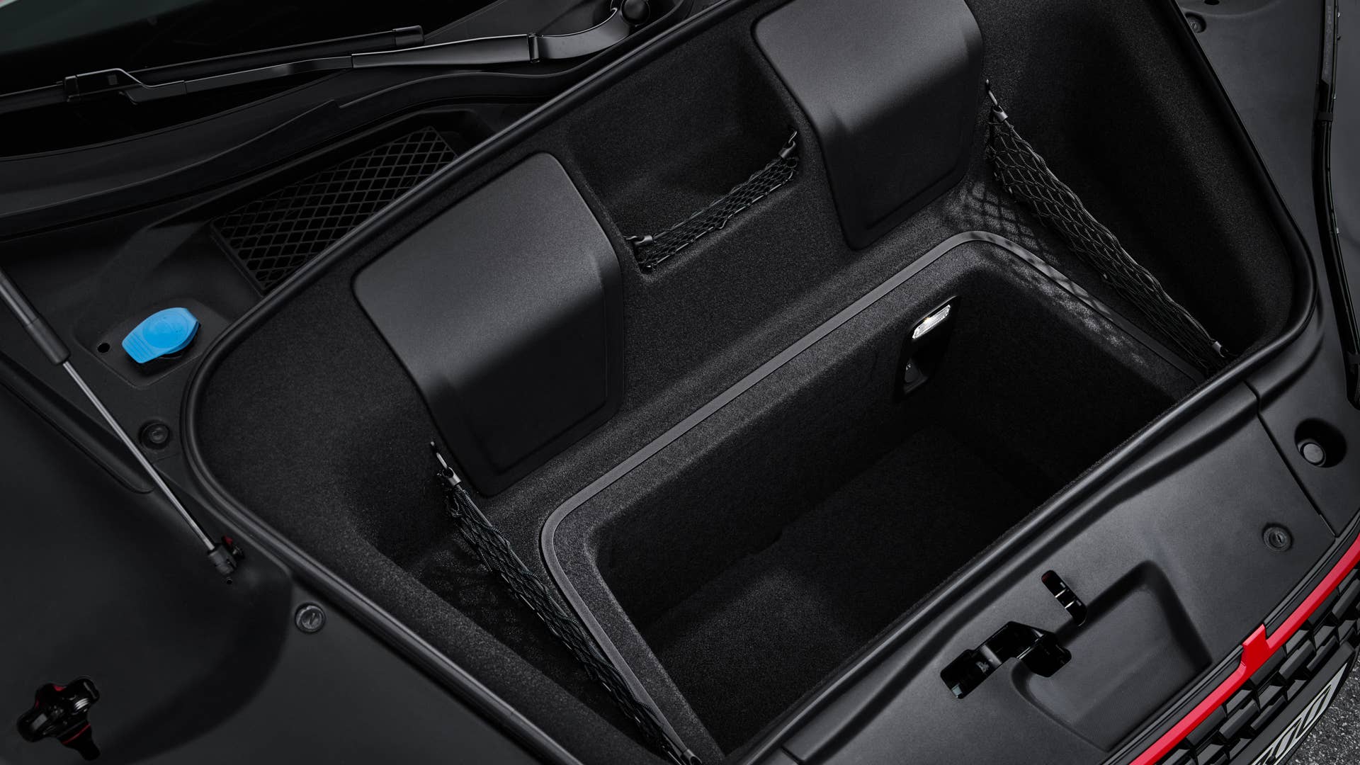 Luggage compartment; Color: Tango red