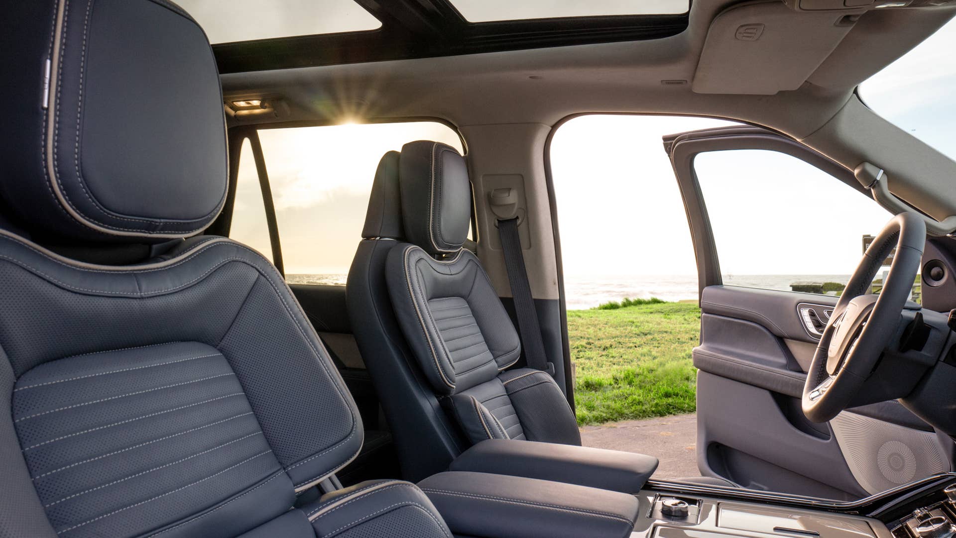 2018 Lincoln Navigator Black Label