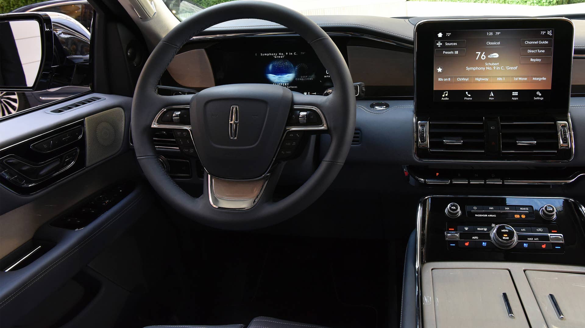2018 Lincoln Navigator Black Label