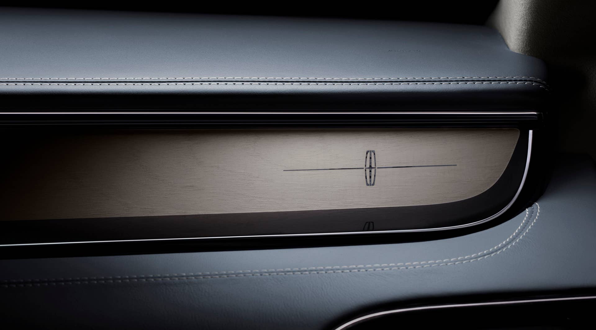 2018 Lincoln Navigator Black Label