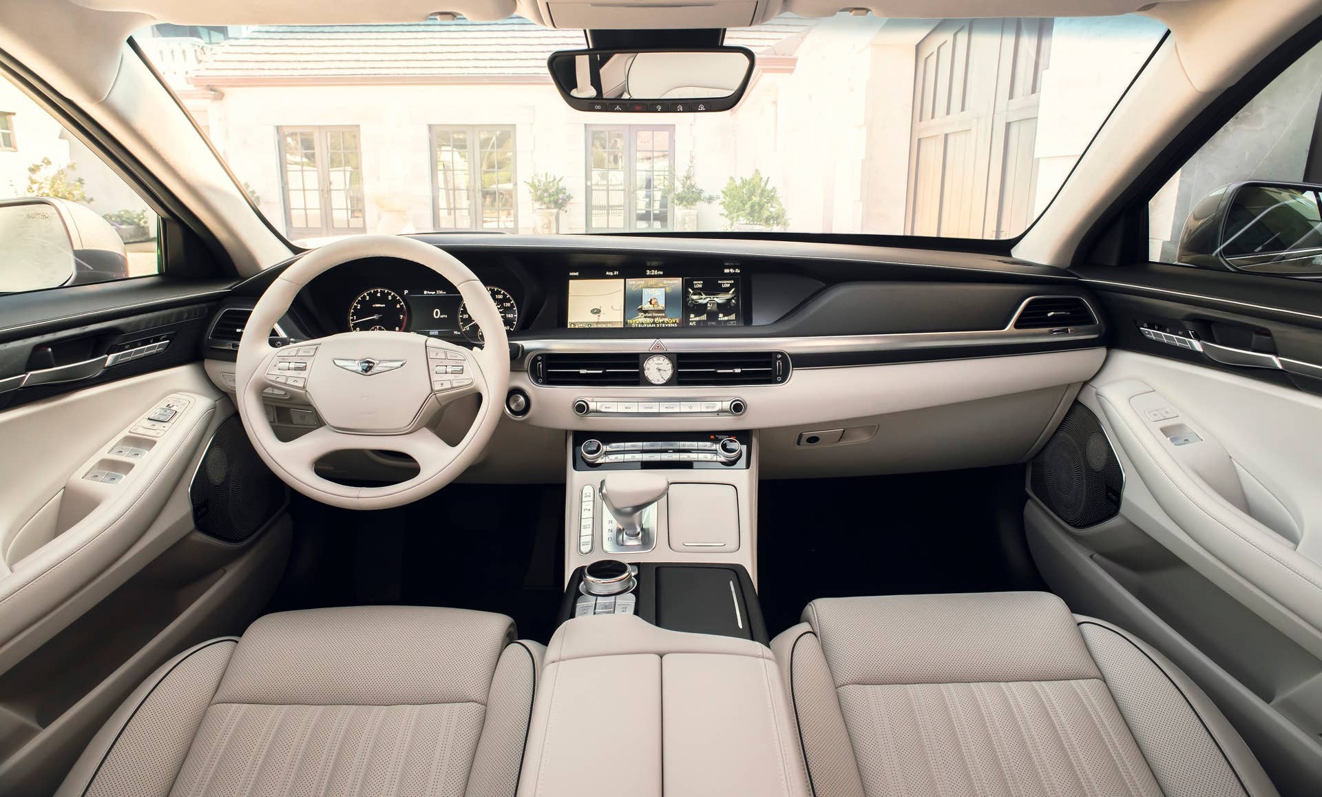 Genesis G90 Photo: James Lipman