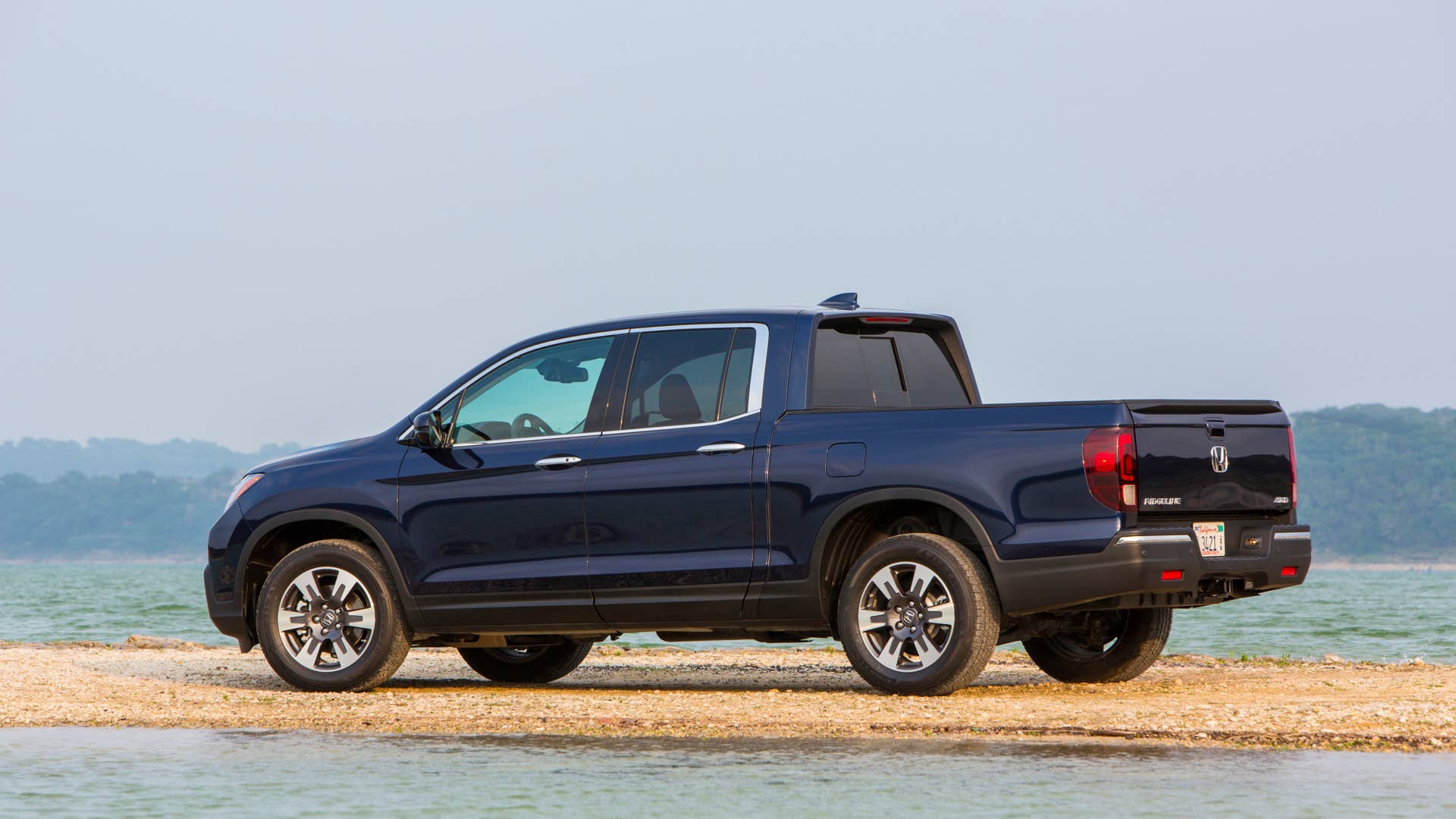 2018 Honda Ridgeline RTL-E in  Obsidian Blue Pearl