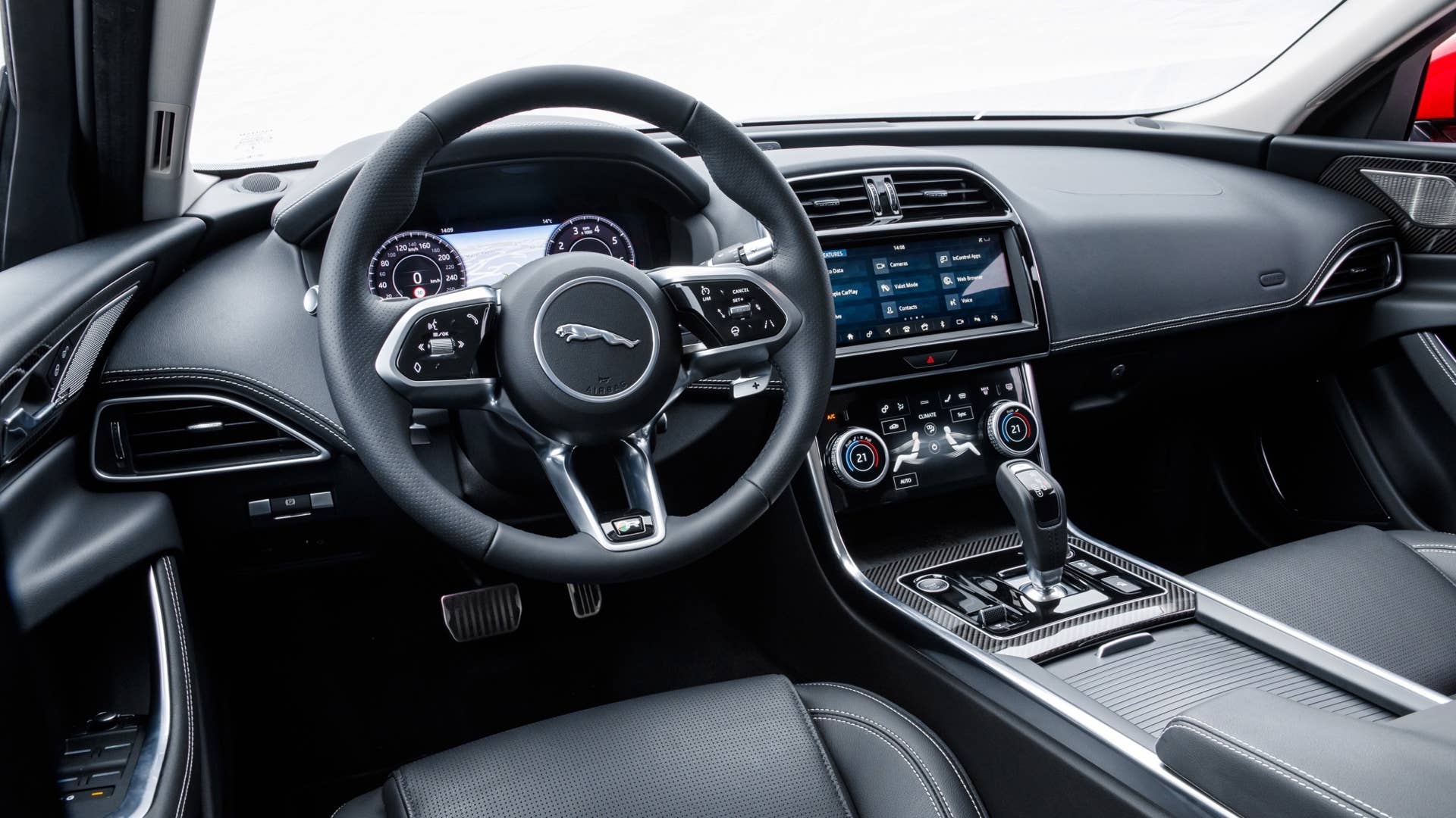 2020 Jaguar XE