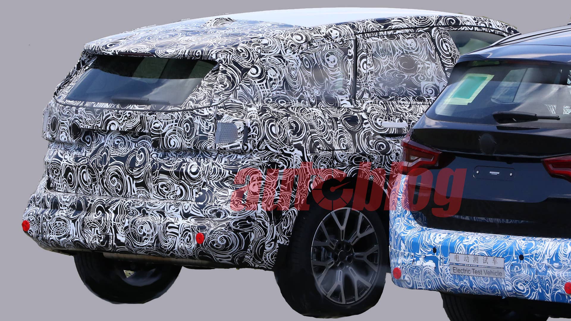 BMW X1 prototype