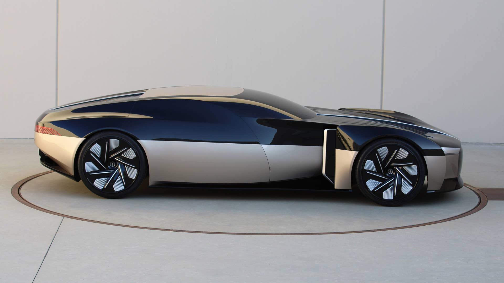 Lincoln and ArtCenter College of Design concept shown. Not for sale.