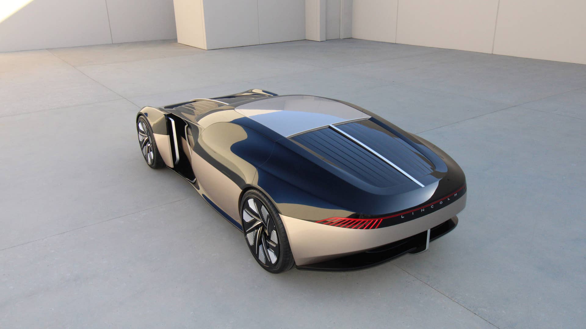 Lincoln and ArtCenter College of Design concept shown. Not for sale.