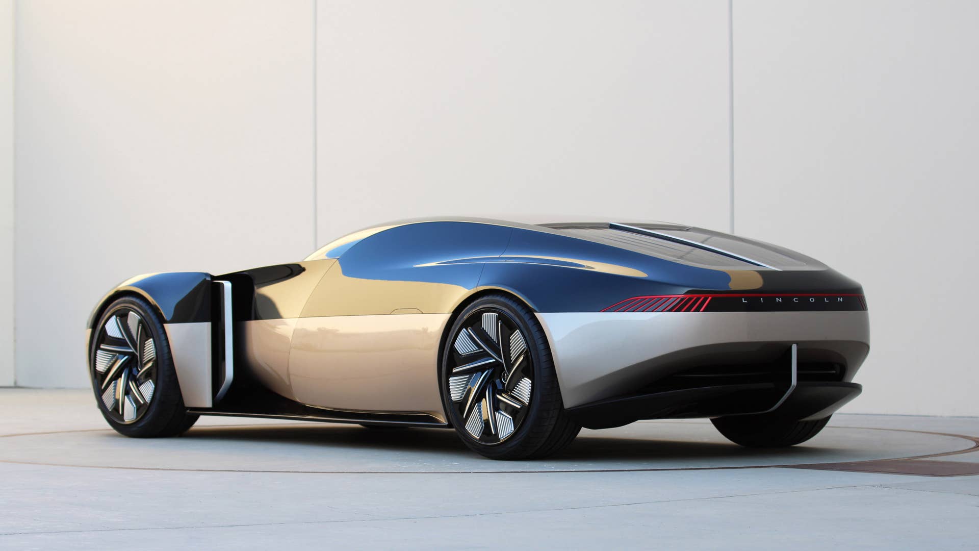 Lincoln and ArtCenter College of Design concept shown. Not for sale.