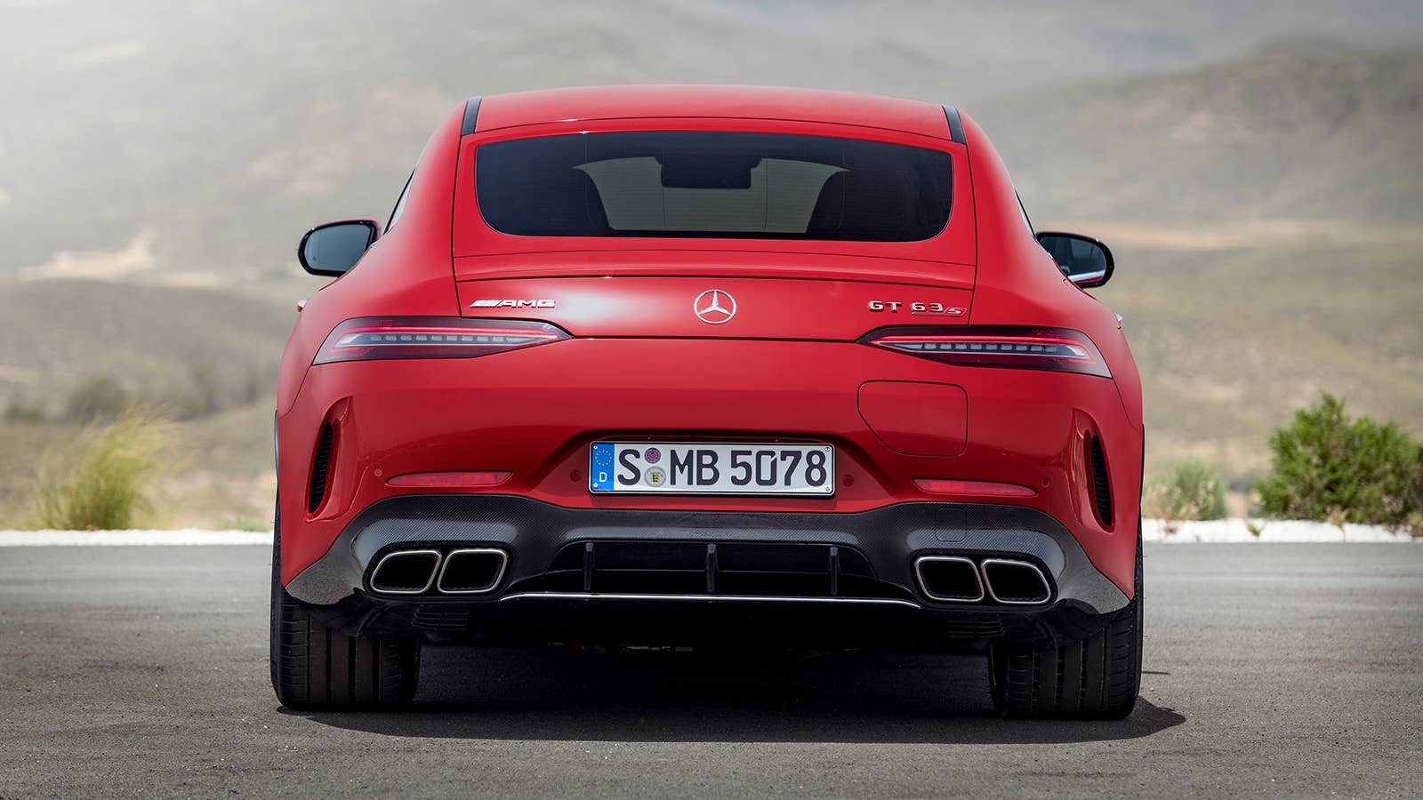 2022 Mercedes-AMG GT 63 S E PERFORMANCE (4MATIC+) (Kraftstoffverbrauch gewichtet, kombiniert (WLTP): 8,6 l/100 km; CO2-Emissionen gewichtet, kombiniert: 196 g/km; Stromverbrauch gewichtet: 10,3 kWh/100 km)Mercedes-AMG GT 63 S E Performance