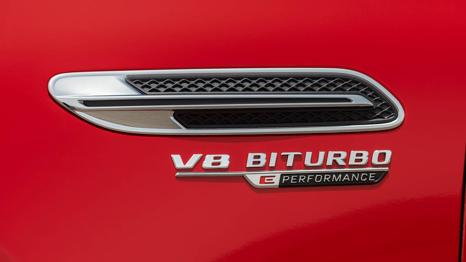 2022 Mercedes-AMG GT 63 S E PERFORMANCE (4MATIC+) (Kraftstoffverbrauch gewichtet, kombiniert (WLTP): 8,6 l/100 km; CO2-Emissionen gewichtet, kombiniert: 196 g/km; Stromverbrauch gewichtet: 10,3 kWh/100 km)Mercedes-AMG GT 63 S E Performance