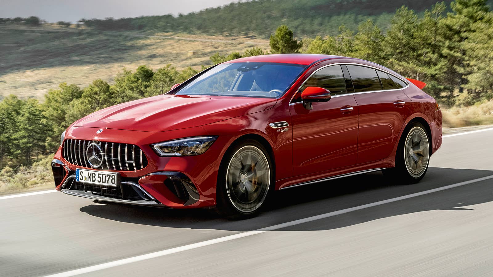2022 Mercedes-AMG GT 63 S E PERFORMANCE (4MATIC+) (Kraftstoffverbrauch gewichtet, kombiniert (WLTP): 8,6 l/100 km; CO2-Emissionen gewichtet, kombiniert: 196 g/km; Stromverbrauch gewichtet: 10,3 kWh/100 km)Mercedes-AMG GT 63 S E Performance