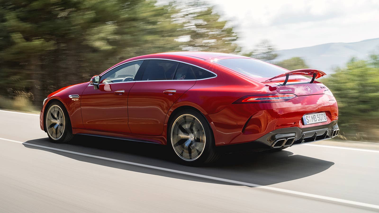 2022 Mercedes-AMG GT 63 S E PERFORMANCE (4MATIC+) (Kraftstoffverbrauch gewichtet, kombiniert (WLTP): 8,6 l/100 km; CO2-Emissionen gewichtet, kombiniert: 196 g/km; Stromverbrauch gewichtet: 10,3 kWh/100 km)Mercedes-AMG GT 63 S E Performance
