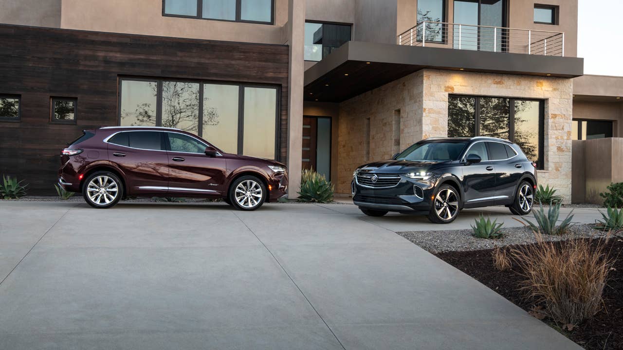 The 2021 Envision (right) has a lower, wider stance with more athletic proportions and is now available in Buick’s successful Avenir trim (left), which provides an elevated level of refinement with exclusive features and design cues.