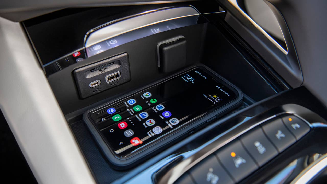 The 2021 Envision is now available in Buick’s successful Avenir trim, which provides an elevated level of refinement with exclusive features and design cues.