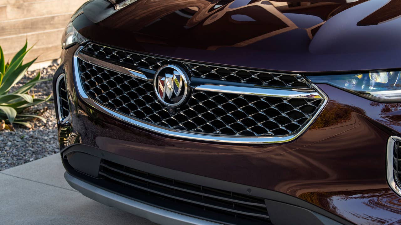 The 2021 Envision is now available in Buick’s successful Avenir trim, which provides an elevated level of refinement with exclusive features and design cues.
