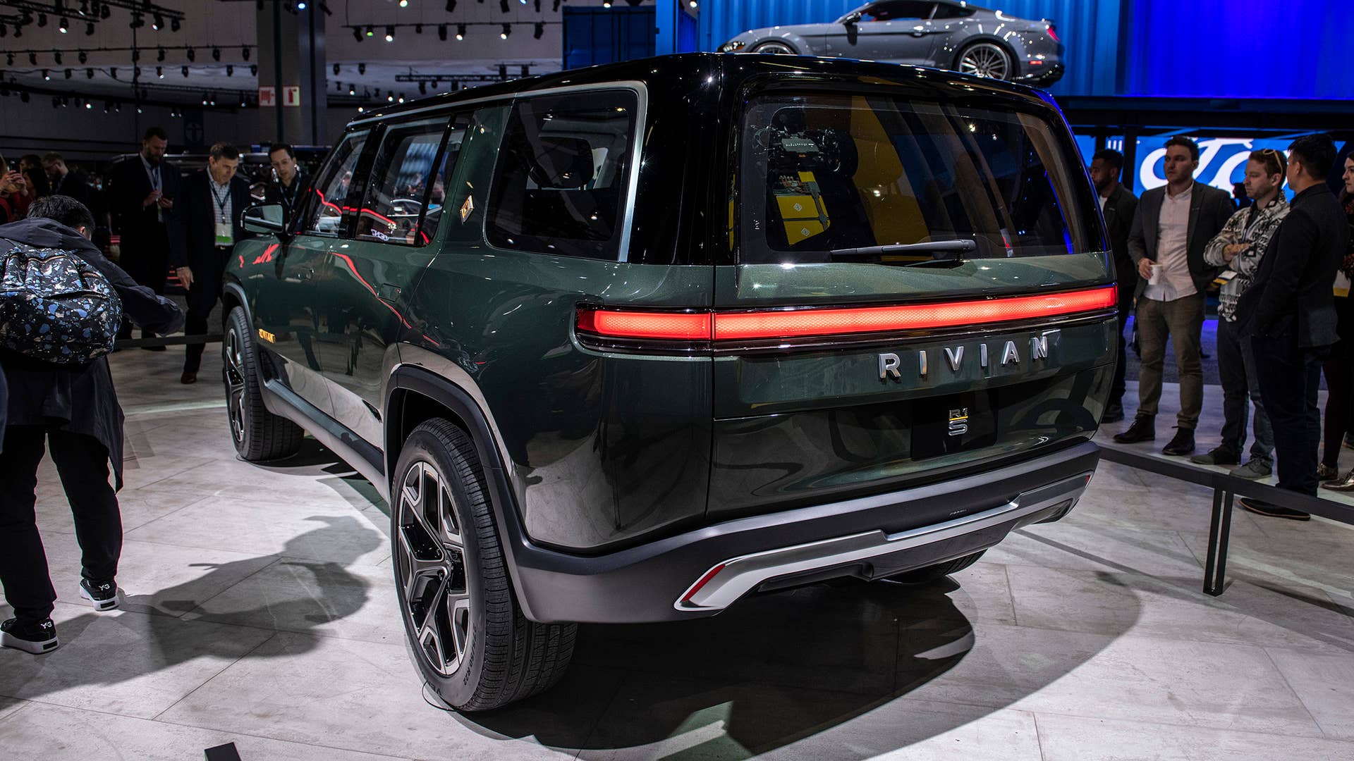 2021 Rivian R1S