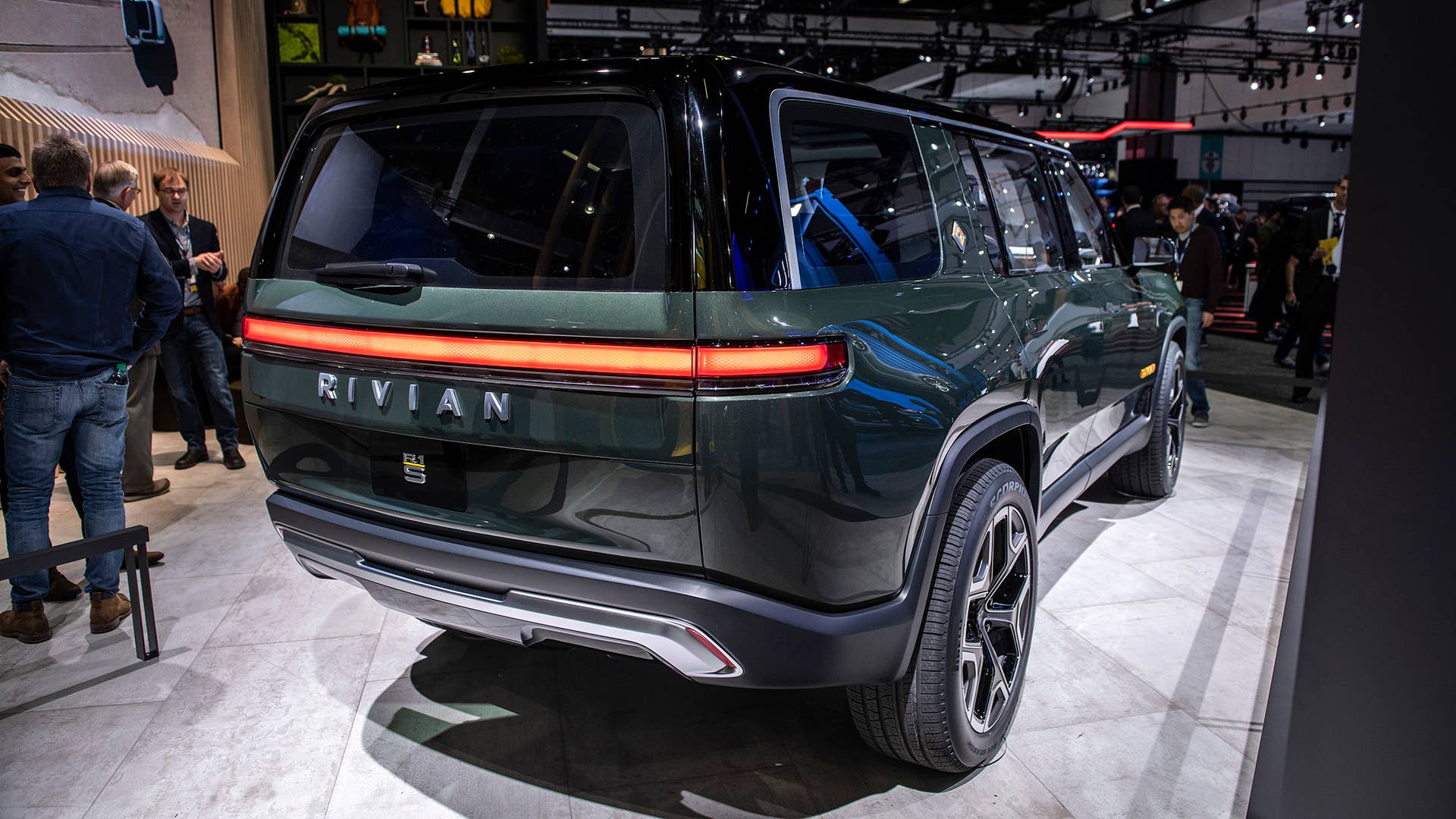 2021 Rivian R1S
