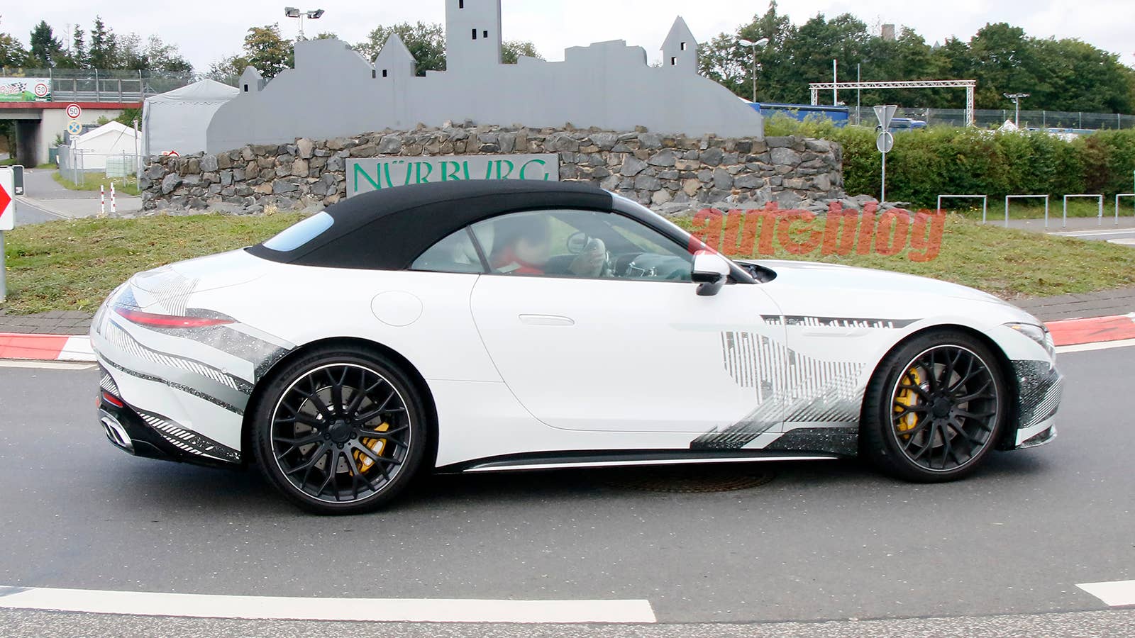 Mercedes-AMG SL 63 prototype