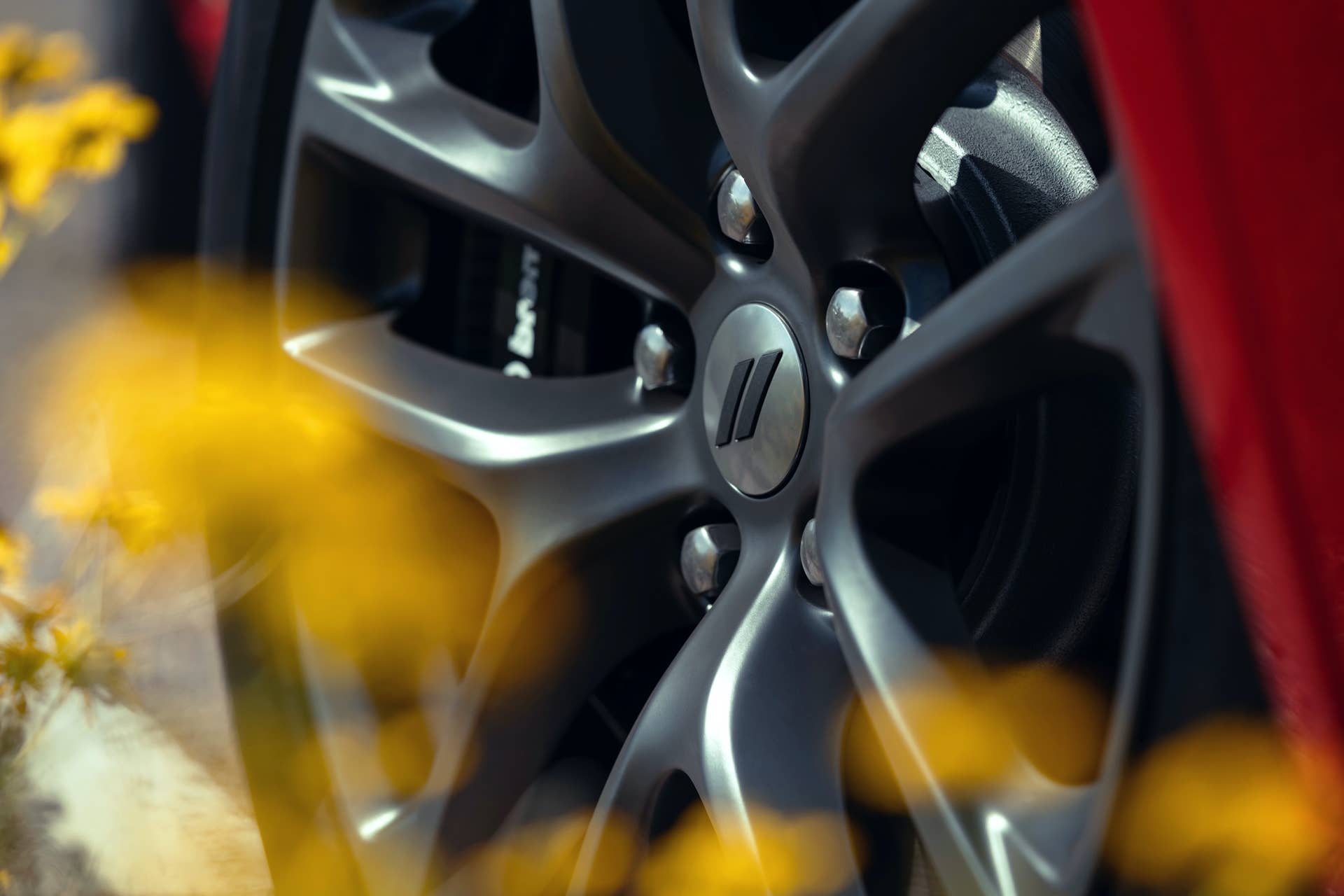 Dodge Durango R/T Tow N Go: Standard 20-inch-by-10-inch Hyper Black wheel