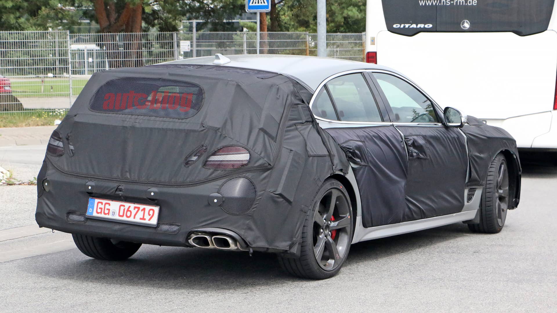 Genesis G70 wagon