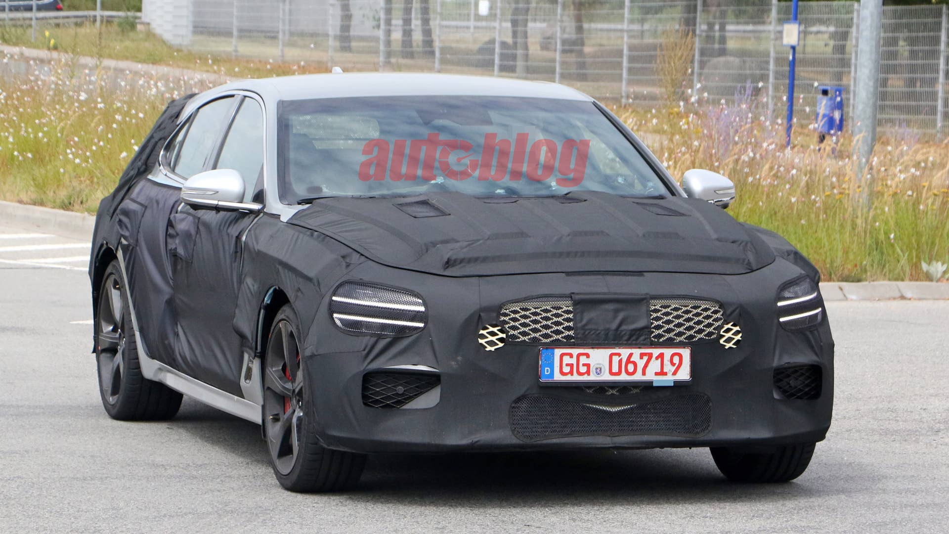 Genesis G70 wagon