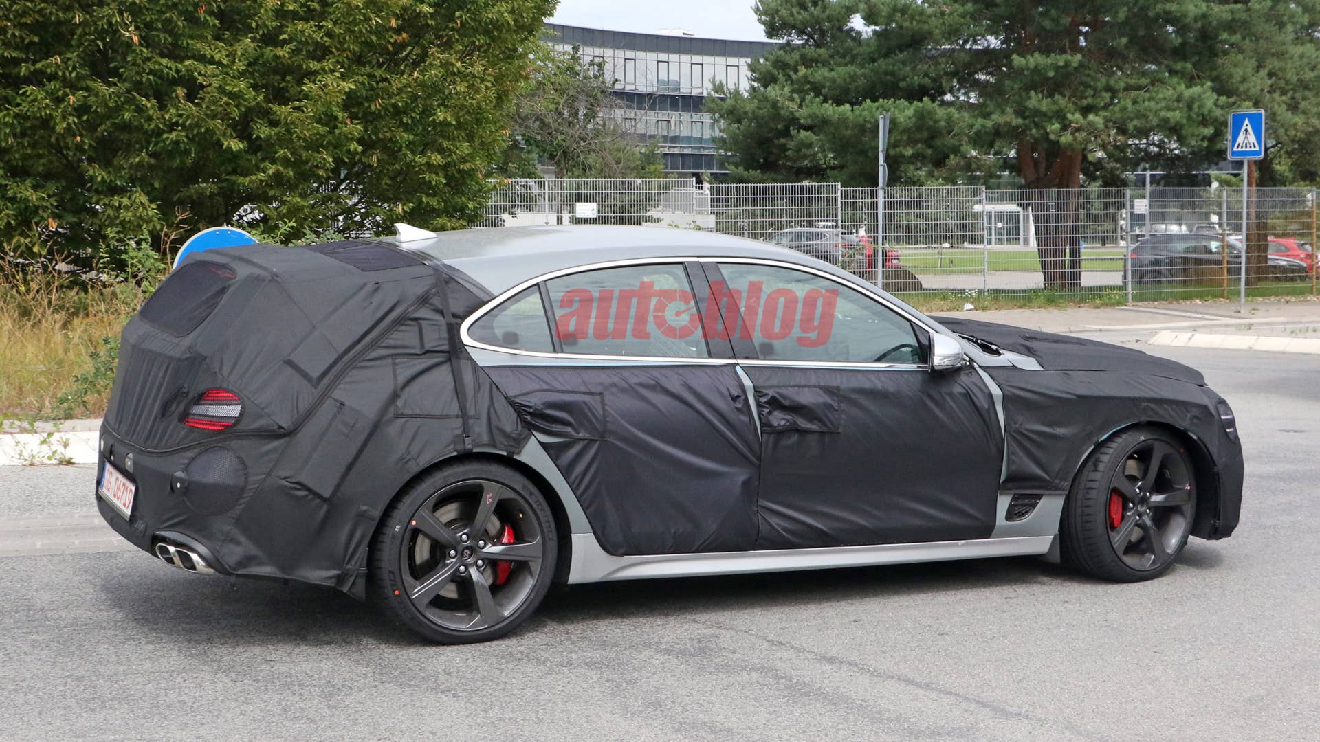 Genesis G70 wagon