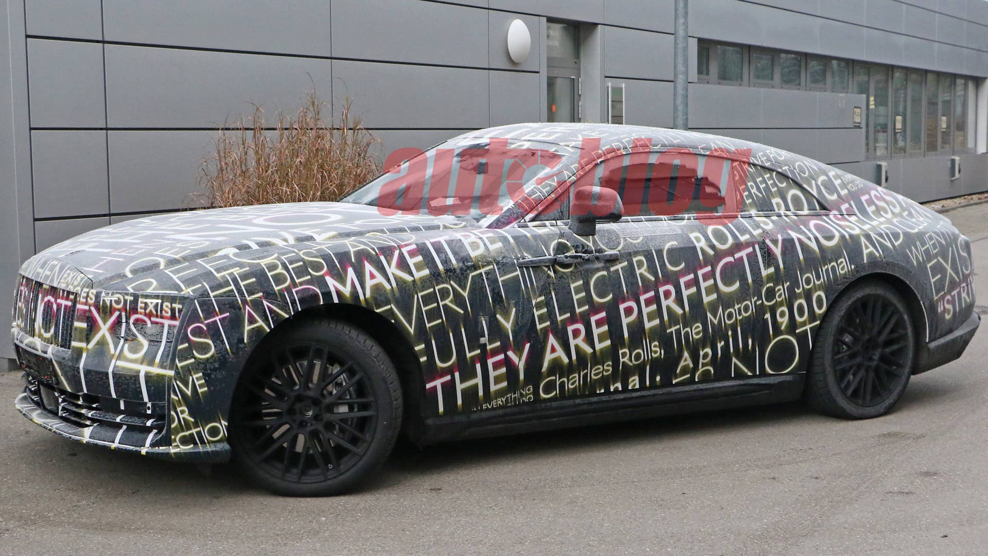 Rolls-Royce Spectre spy shots
