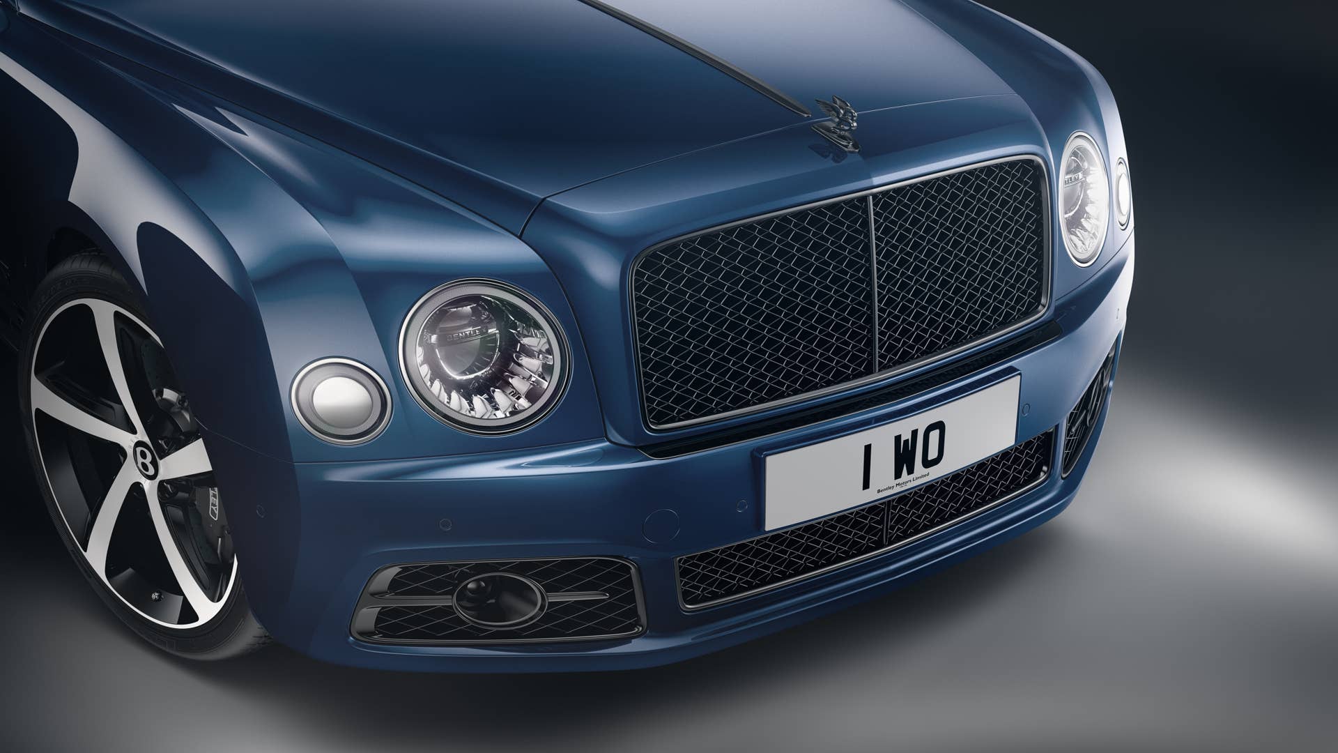 Bentely marks the end of Mulsanne production with the 6.75 Edition by Mulliner, built off the 530-hp Mulsanne Speed.