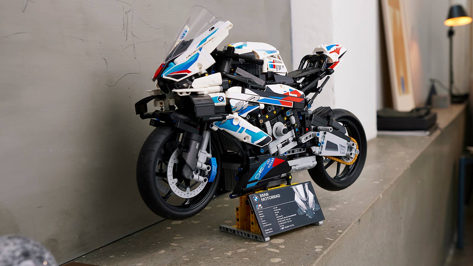 Lego BMW M 1000 RR