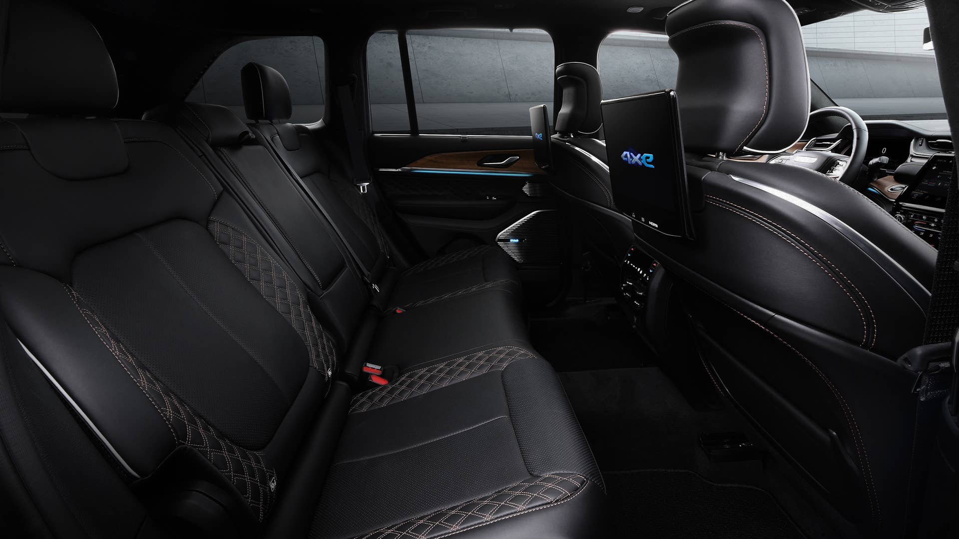 All-new 2022 Jeep® Grand Cherokee features two 10.1-inch entertainment touchscreens with the available Rear Seat Entertainment system.