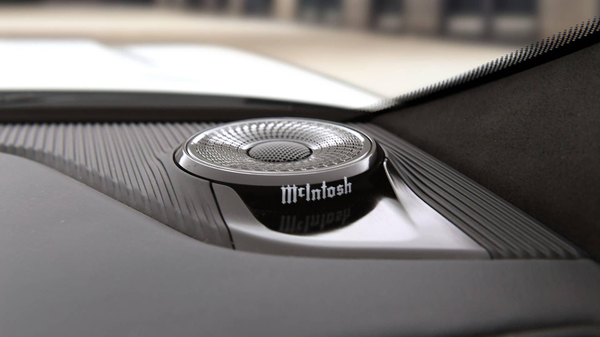 The all-new 2022 Jeep® Grand Cherokee offers a class-exclusive 950-watt, 19-speaker McIntosh audio system.