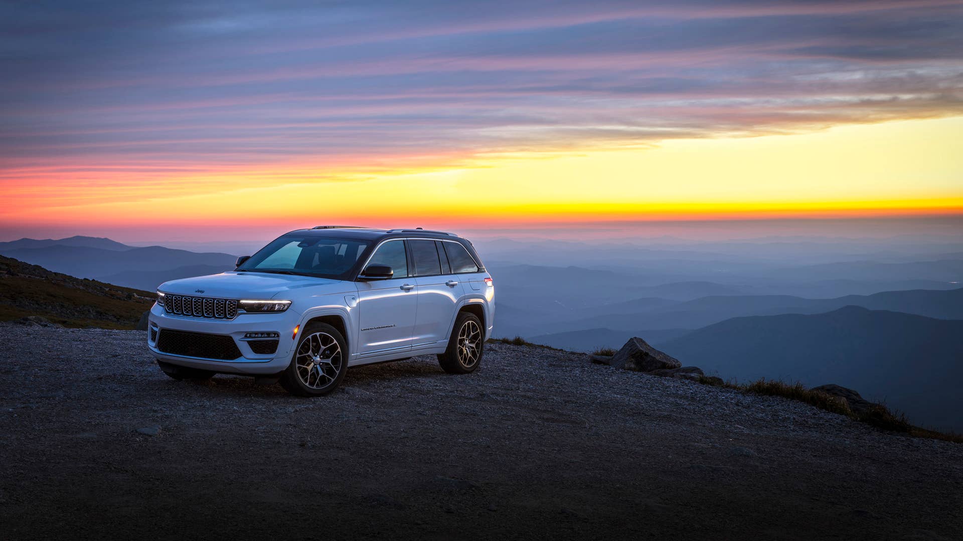 All-new 2022 Jeep® Grand Cherokee Summit Reserve