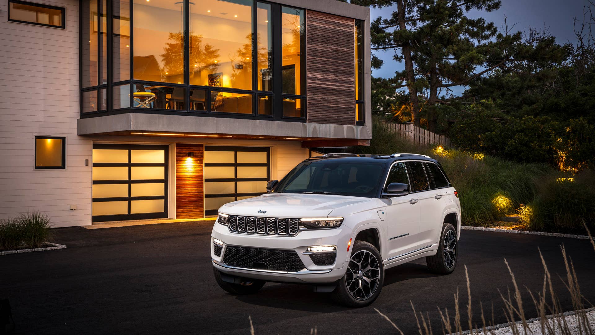 2022 Jeep® Grand Cherokee Summit 4xe