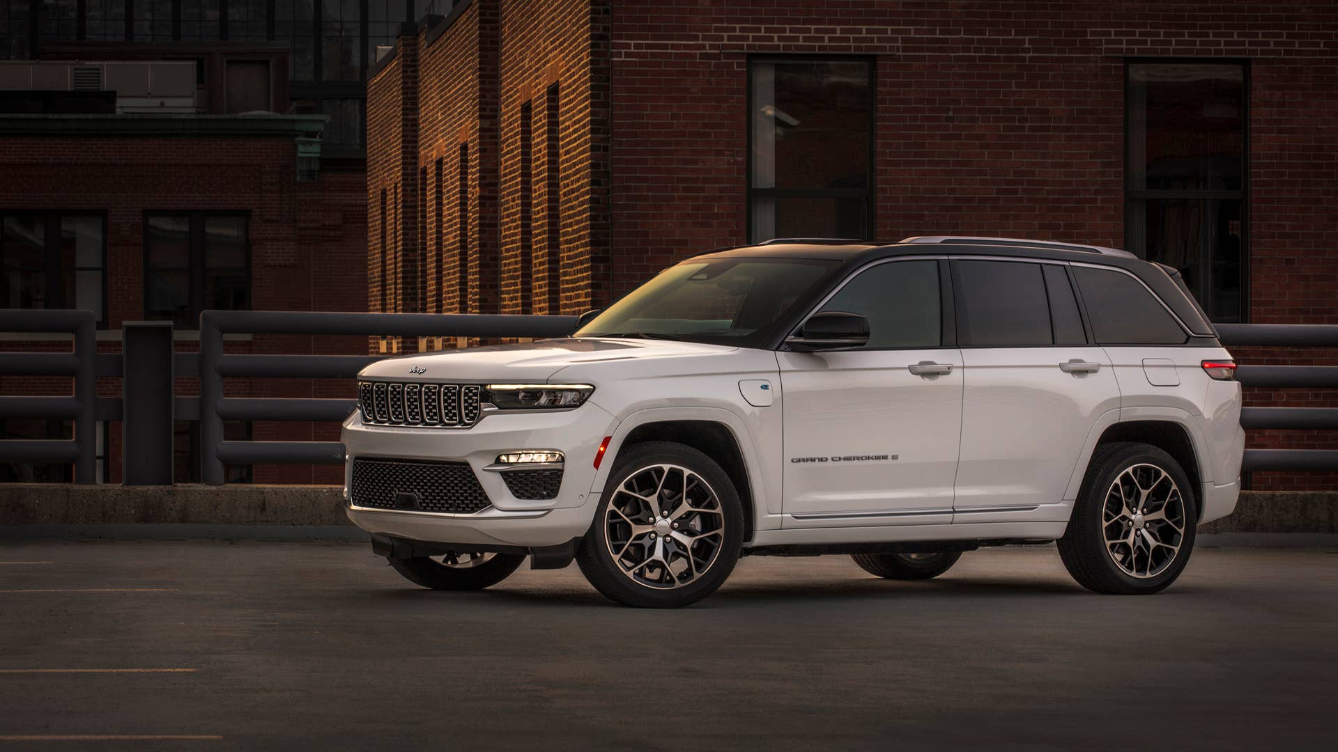 All-new 2022 Jeep® Grand Cherokee Summit Reserve