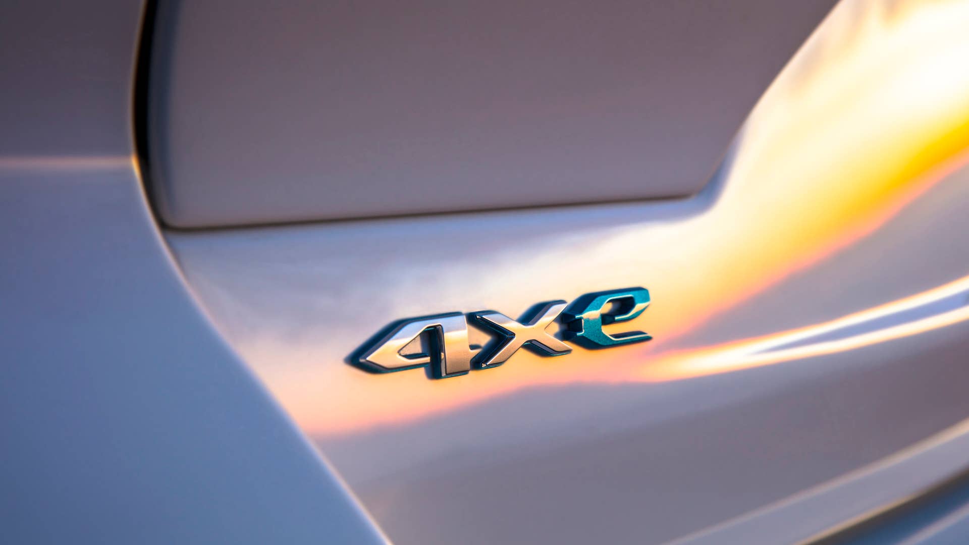 All-new 2022 Jeep® Grand Cherokee Summit 4xe